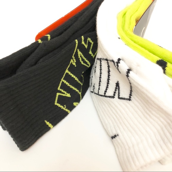 Nike Unisex 3 Pack Dri-Fit Crew Socks - Picture 4 of 5